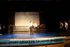 Evrensel Kolej